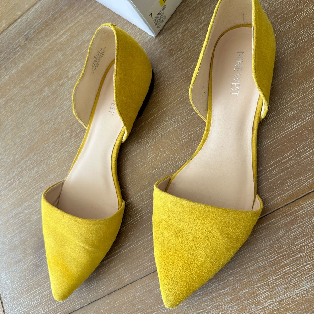 NINE WEST slip ons